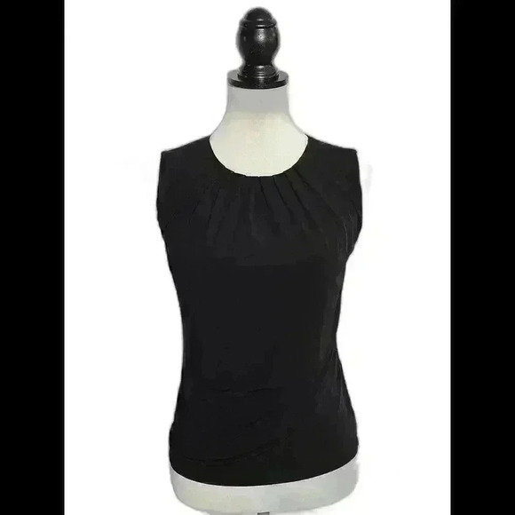 Sleek Black Sleeveless Blouse with Pleating Detail - Picture 1 of 4
